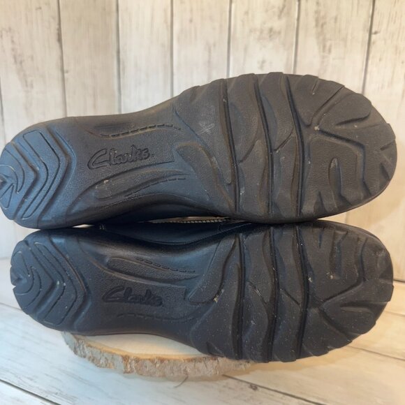 Clarks Andes Fortune Boots Womens 9.5 Gray Suede Leather Side Zip Fleece Lined - Picture 8 of 8